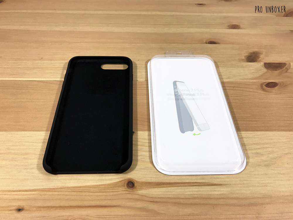 What's Inside the Box? Apple iPhone 7 Plus Black Silicone Case